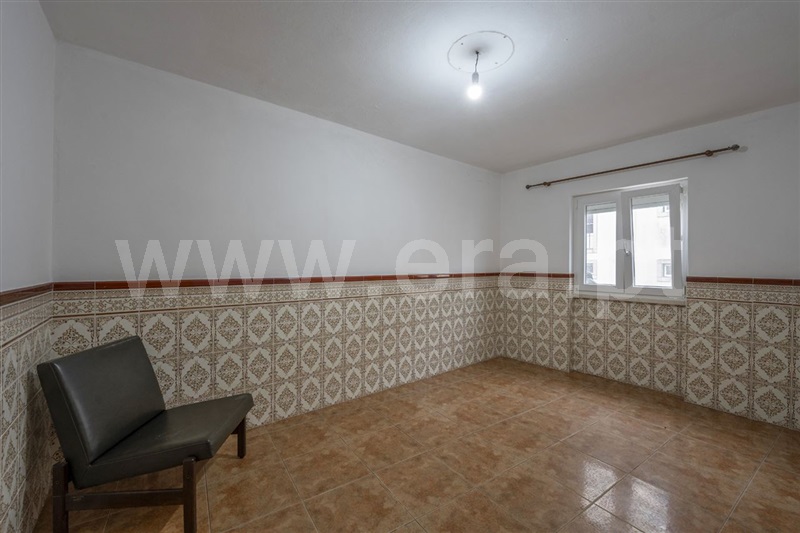 Moradia em Banda T2 / Mafra, Enxara do Bispo