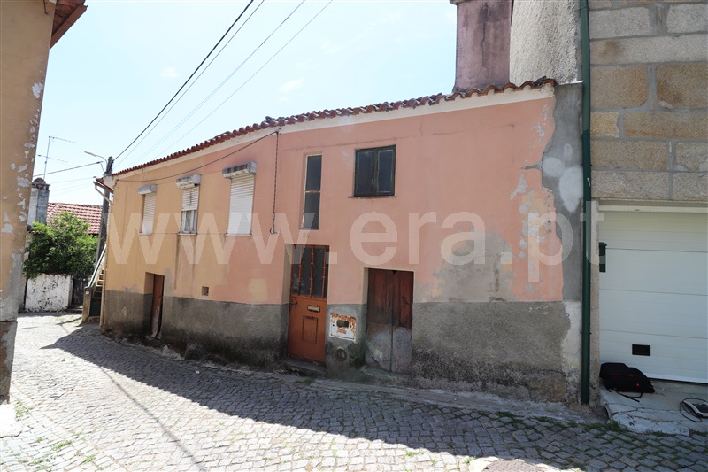 Moradia em Banda T2 / Mangualde, Mangualde, Mesquitela e Cunha Alta