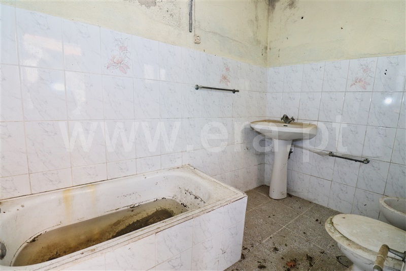 Moradia T2 à venda em Santiago de Cassurrães e Póvoa de Cervães, Mangualde — foto 5