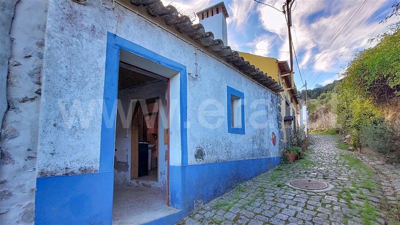 Moradia em Banda T2 / Monchique, Monchique