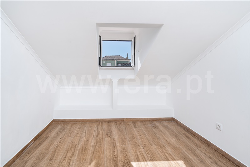 Moradia em Banda T2, Montijo e Afonsoeiro, Montijo (Foto 11 de 19)