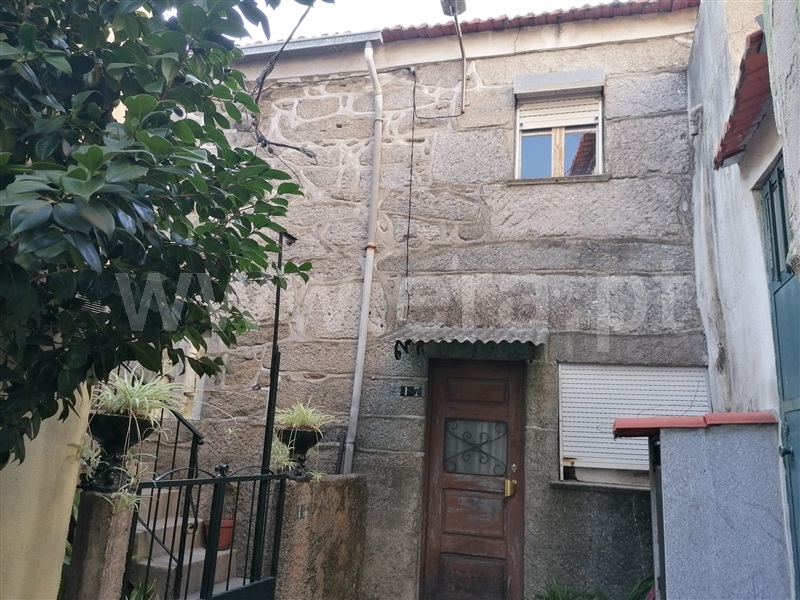 Moradia em Banda T2 Nelas, Canas de Senhorim - 1352343 - 1