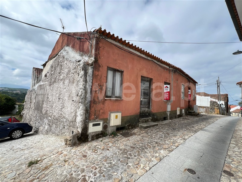 Moradia T2 à venda em Zona Histórica, Oliveira do Hospital — foto 3