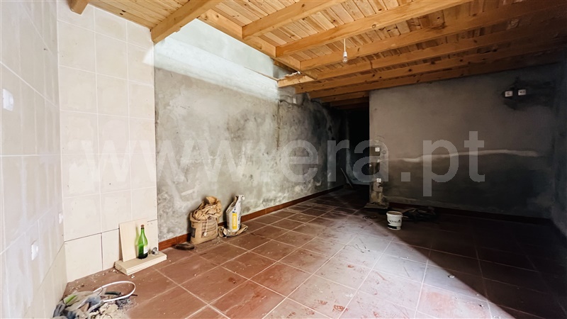 Moradia T2 à venda em Santa Marinha e São Martinho, Seia — foto 2