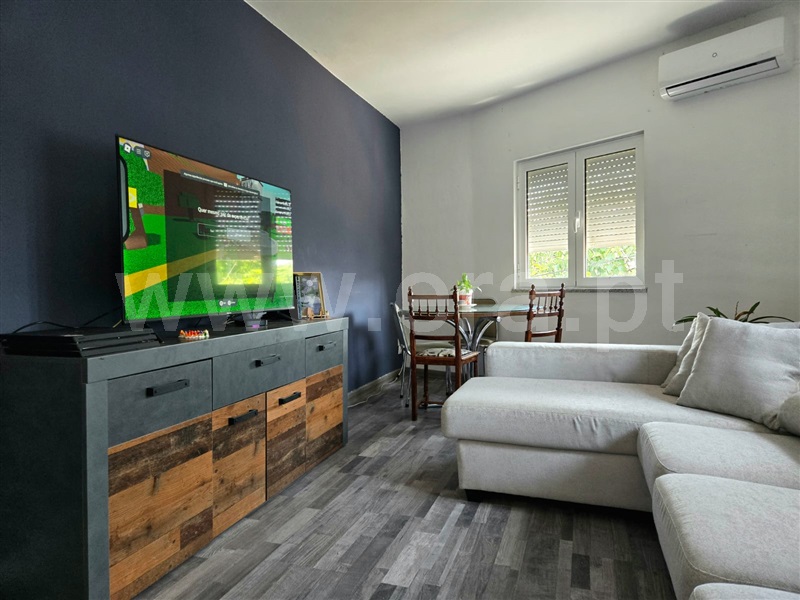 Moradia em Banda T2 / Tondela, São Miguel do Outeiro e Sabugosa