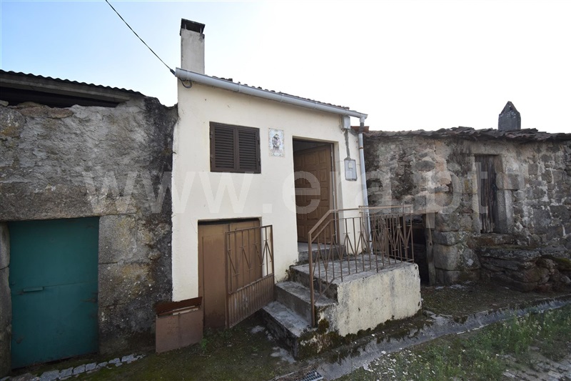 Moradia em Banda T2 Valpaços, Lebução, Fiães e Nozelos - 1398732 - 1