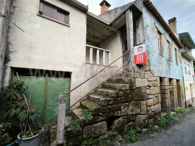 Moradia em Banda T2 / Viseu, Silgueiros