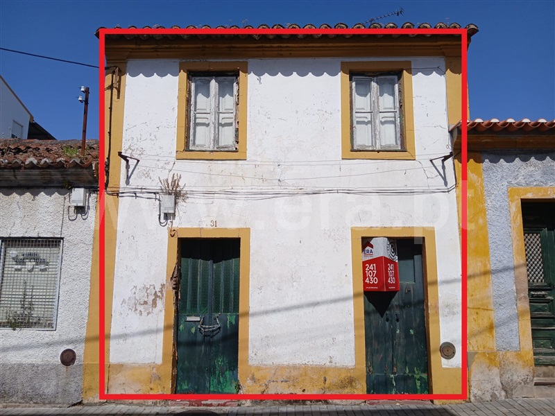 Moradia em Banda T3 / Abrantes, Tramagal