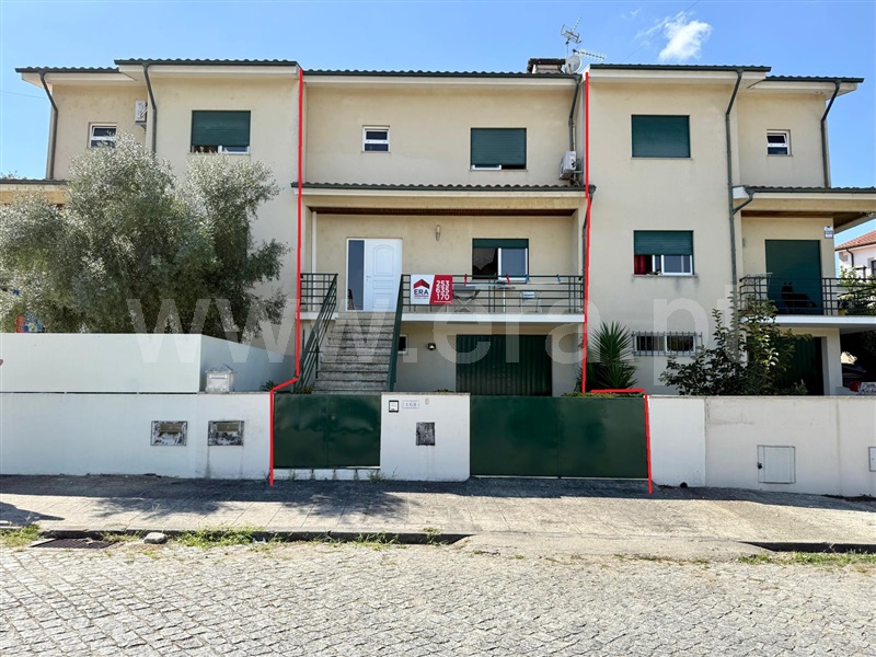 Moradia em Banda T3 / Amares, Ferreiros, Prozelo e Besteiros