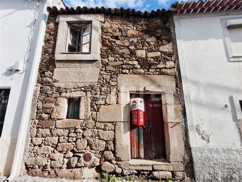 Moradia em Banda T3 / Castelo Branco, Freixial e Juncal do Campo