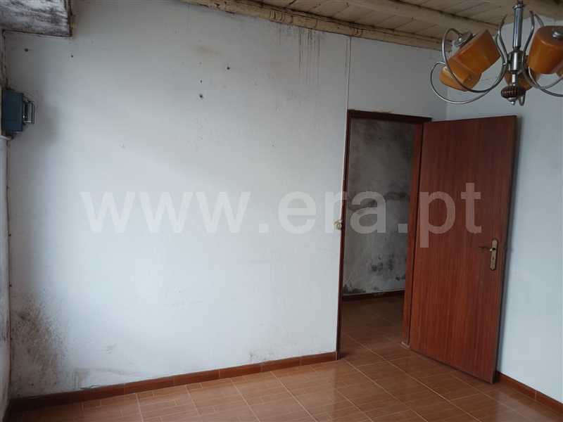 Moradia T3 à venda em Sarzedas, Castelo Branco — foto 5