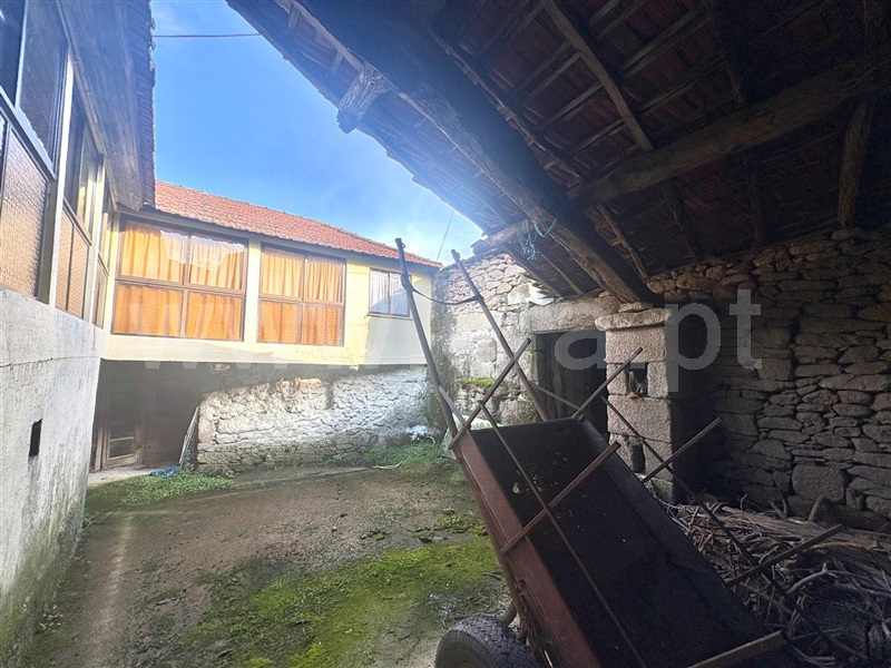 Moradia em Banda T3 / Chaves, Planalto de Monforte (Oucidres e Bobadela)
