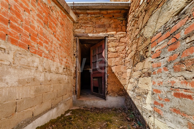Moradia T3 à venda em Casegas, Covilhã — foto 2