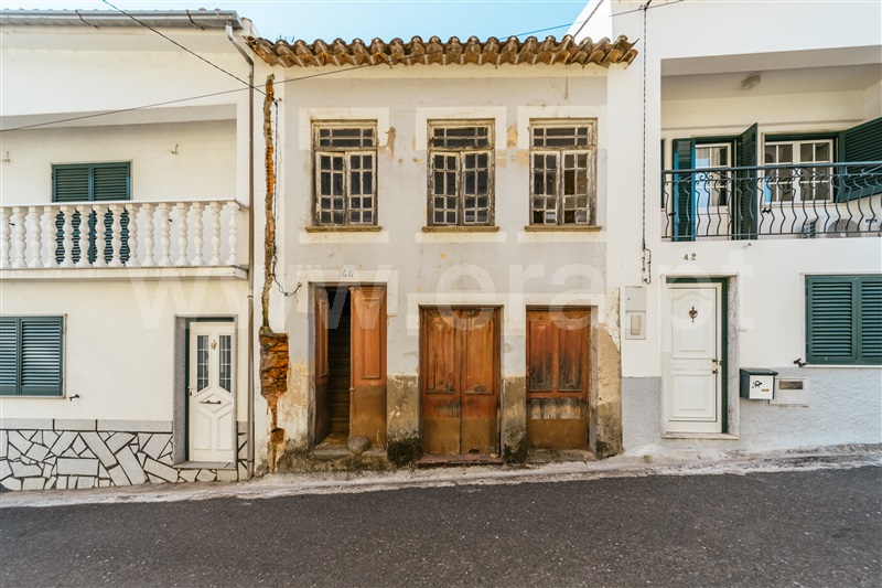 Moradia em Banda T3 / Covilhã, Ourondo