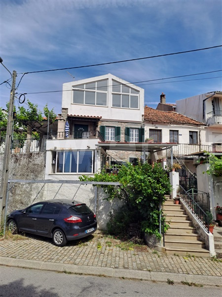 Moradia em Banda T3 / Covilhã, Unhais da Serra
