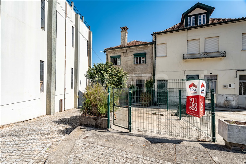 Moradia em Banda T3 / Fornos de Algodres, Fornos de Algodres