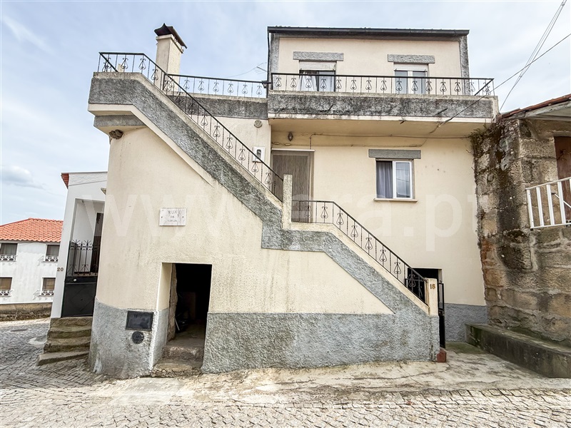 Moradia em Banda T3 / Fornos de Algodres, Fornos de Algodres