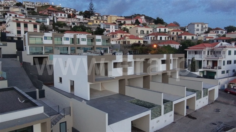 Moradia em Banda T3 Funchal, Funchal (Santa Maria Maior) - 1510289 - 5