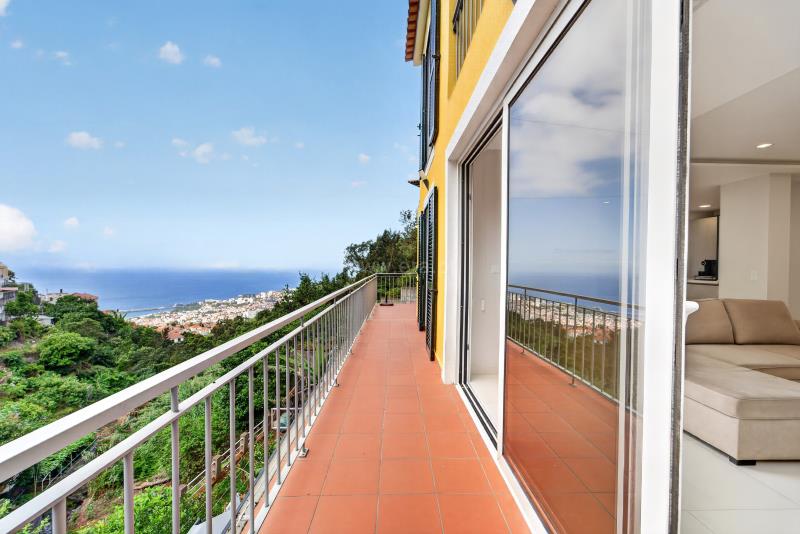 Moradia em Banda T3 / Funchal, Monte