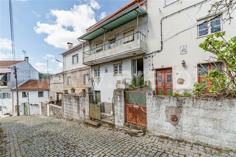 Moradia em Banda T3 / Fundão, Alcongosta