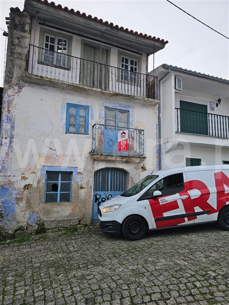 Moradia em Banda T3 / Fundão, Orca