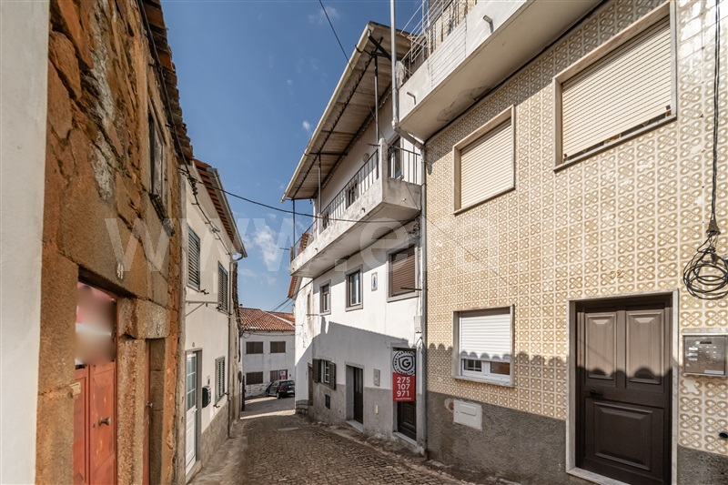 Moradia em Banda T3 / Fundão, Souto da Casa