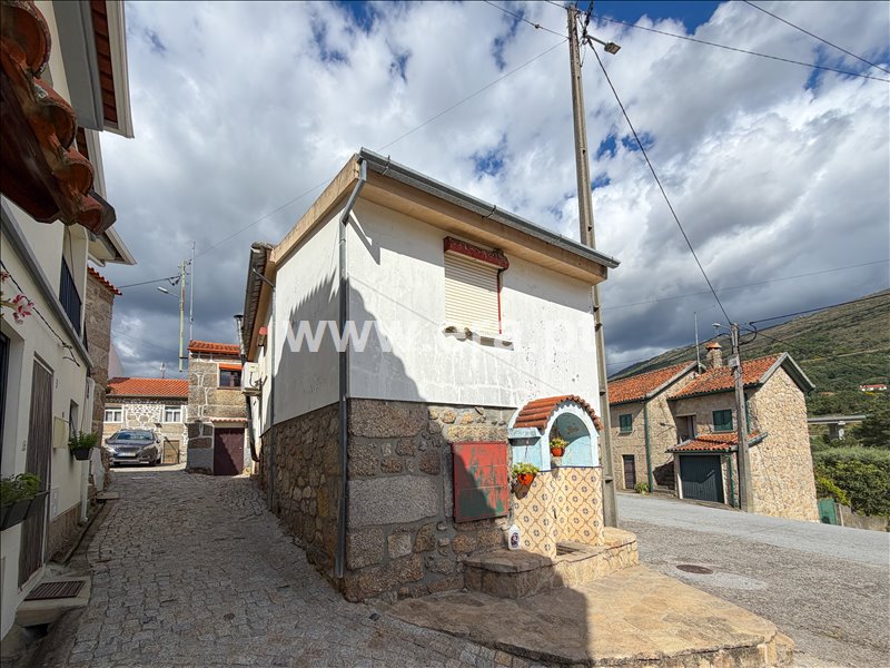Moradia T3 à venda em Benespera, Guarda — foto 3