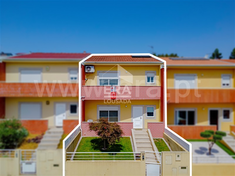 Moradia em Banda T3 Lousada, Silvares, Pias, Nogueira e Alvarenga - 1500478 - 2