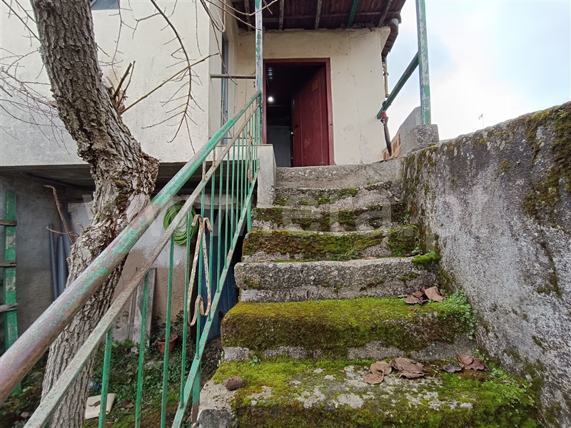 Moradia T3 à venda em Vale de Salgueiro, Mirandela — foto 4