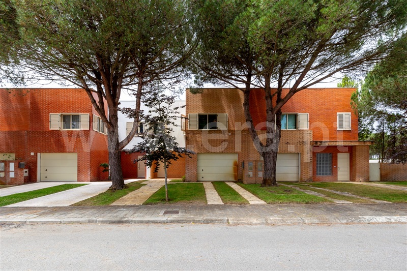 Moradia em Banda T3 / Murtosa, Aveiro
