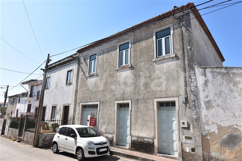 Moradia em Banda T3 / Óbidos, Amoreira de Óbidos