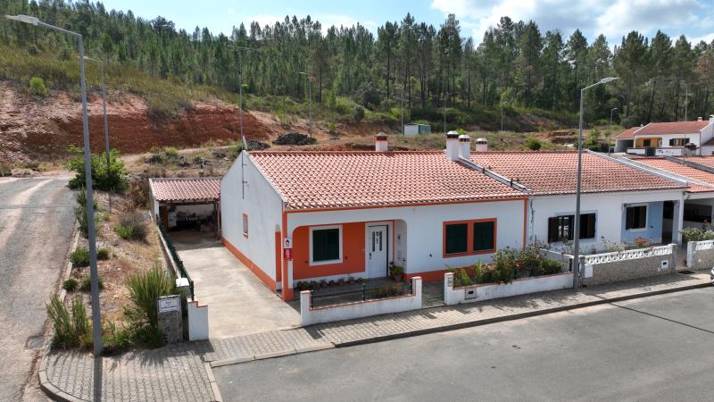 Moradia em Banda T3 / Odemira, Luzianes Gare