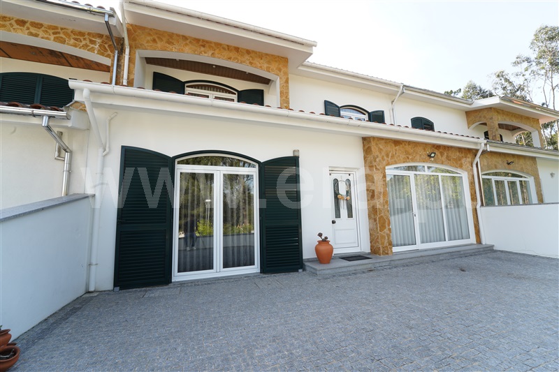 Moradia em Banda T3 / Oliveira de Azeméis, Cesar