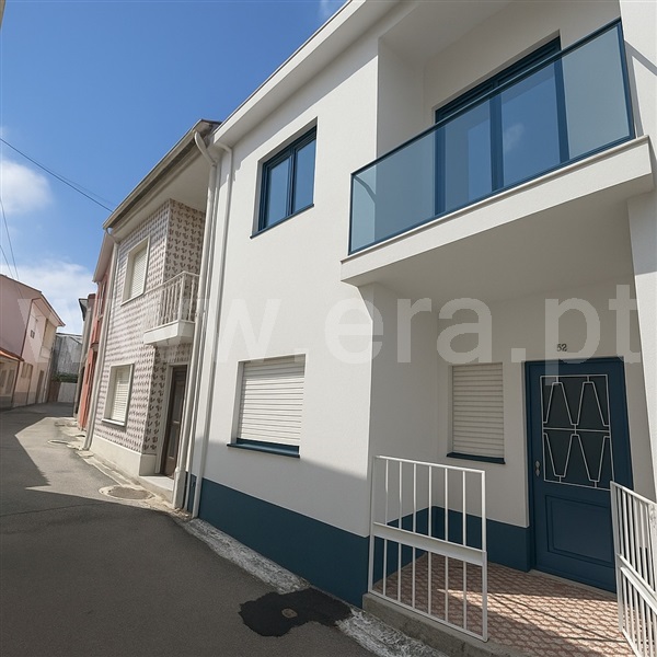 Moradia em Banda T3 / Ovar, OVAR Centro