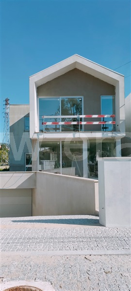 Moradia em Banda T3 com Nova Penafiel, Guilhufe e Urrô - 1382748 - 8