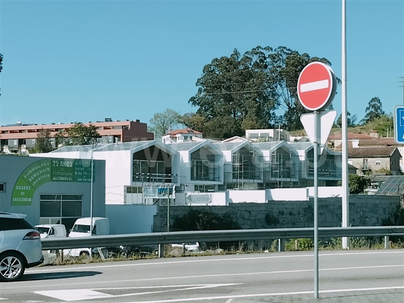 Moradia em Banda T3 com Nova Penafiel, Guilhufe e Urrô - 1382748 - 9