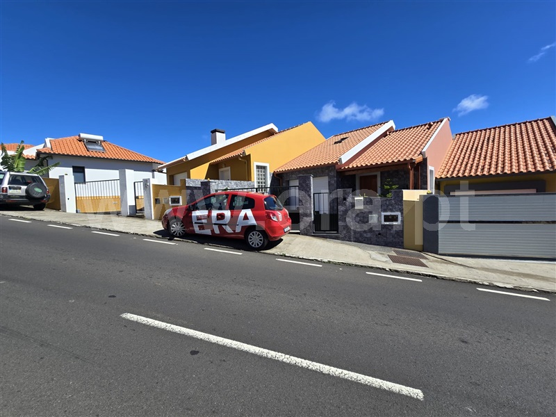Moradia em Banda T2 Santa Cruz - 1500669 - 4