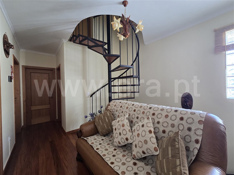 Moradia em Banda T2 Santa Cruz - 1500669 - 13