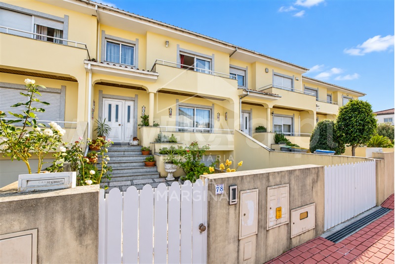 Moradia T3 em Fiães, €440.000