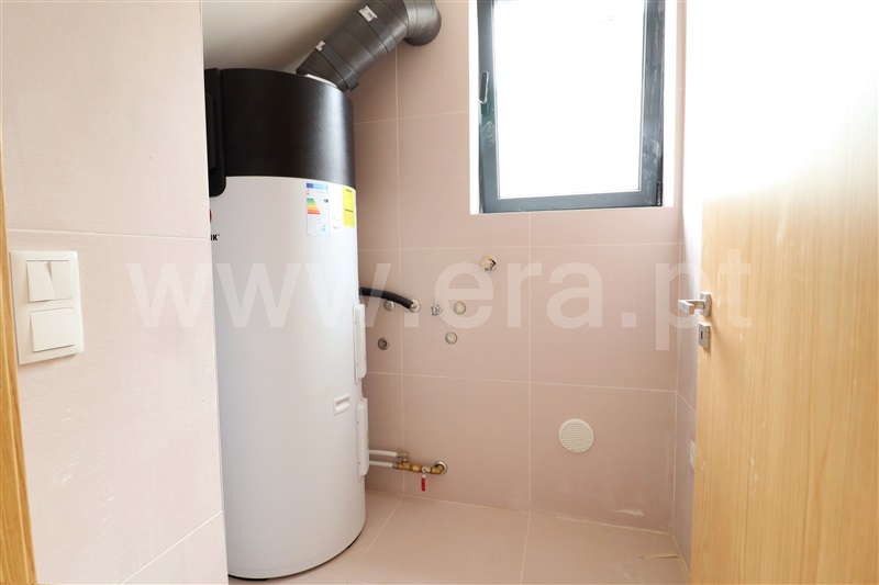 Moradia T3 à venda em Santa Maria da Feira, Travanca, Sanfins e Espargo, Santa Maria da Feira — foto 5
