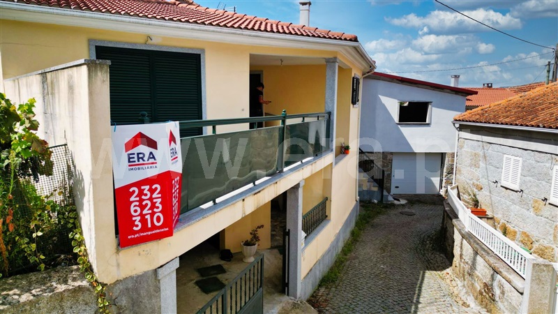 Moradia em Banda T3 / Sátão, São Miguel de Vila Boa
