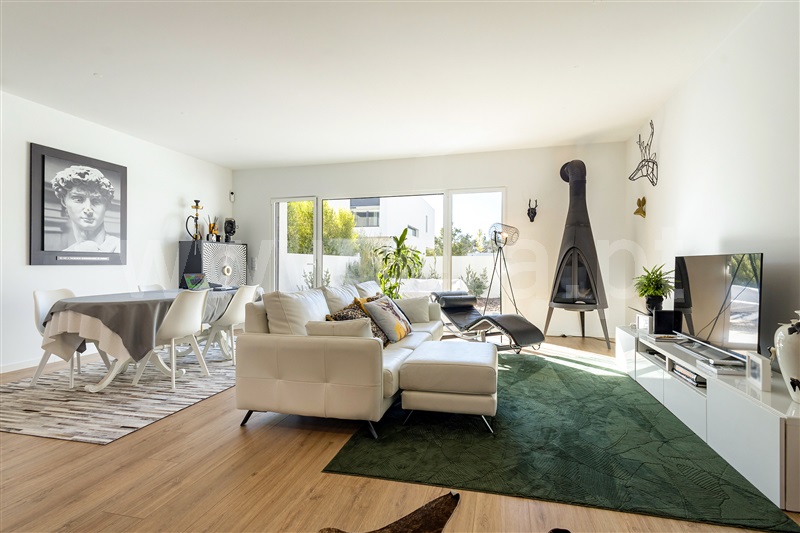 Moradia T3 em Amora, €749.000