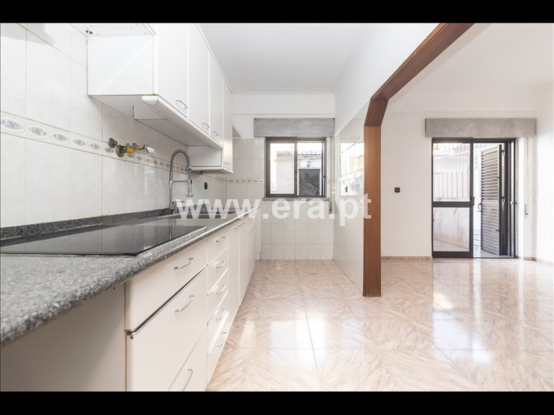 Moradia T3 à venda em Vale de Milhaços, €489.000