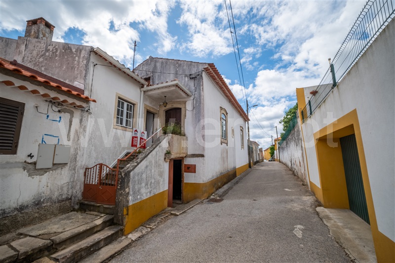 Moradia em Banda T3 / Tomar, Além da Ribeira e Pedreira