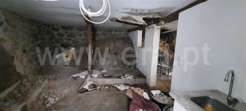 Moradia em Banda T3 Tondela, São Miguel do Outeiro e Sabugosa - 1289262 - 12