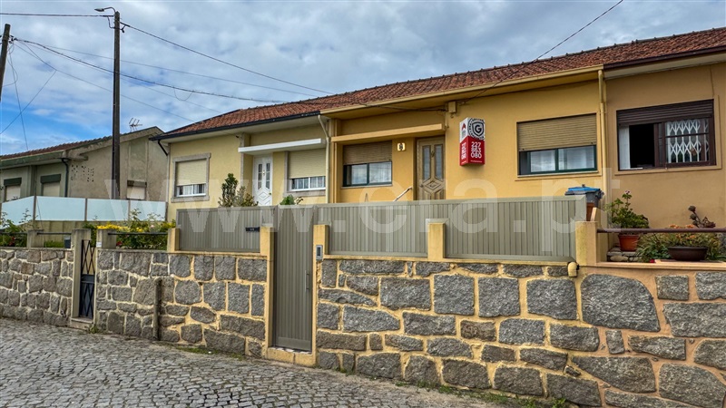 Moradia em Banda T3 / Vila Nova de Gaia, Pedroso e Seixezelo