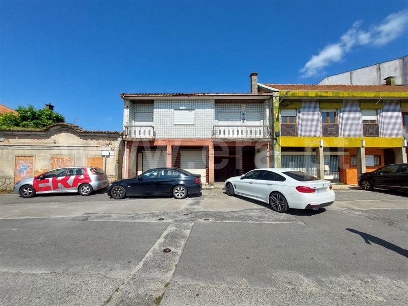 Moradia T4 à venda em Sangalhos, €255.000