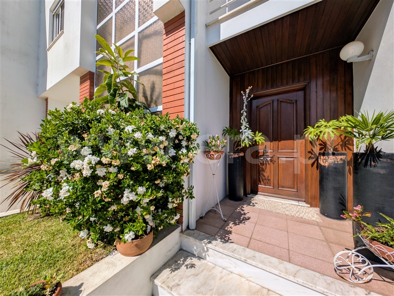 Moradia em Banda T4 / Braga, Arentim e Cunha