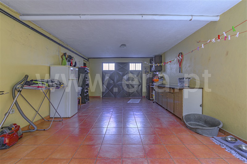 Moradia em Banda T4 com Quintal Chaves, Santa Maria Maior - 1488159 - 14