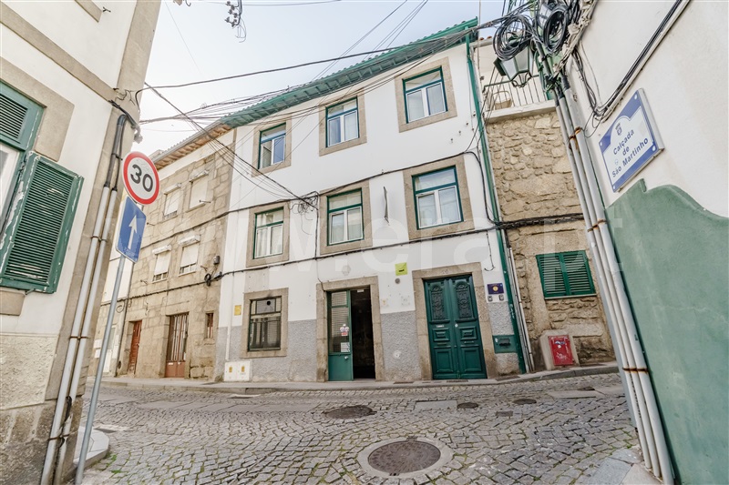 Moradia em Banda T4 / Covilhã, Covilhã